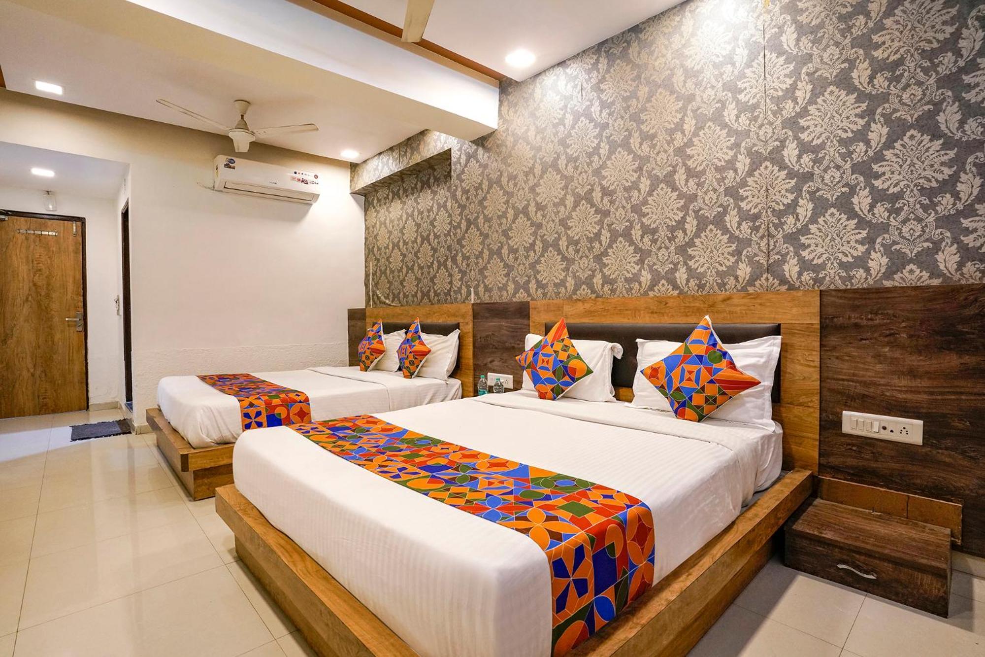 Fabhotel Galaxy I Ahmedabad Exterior photo