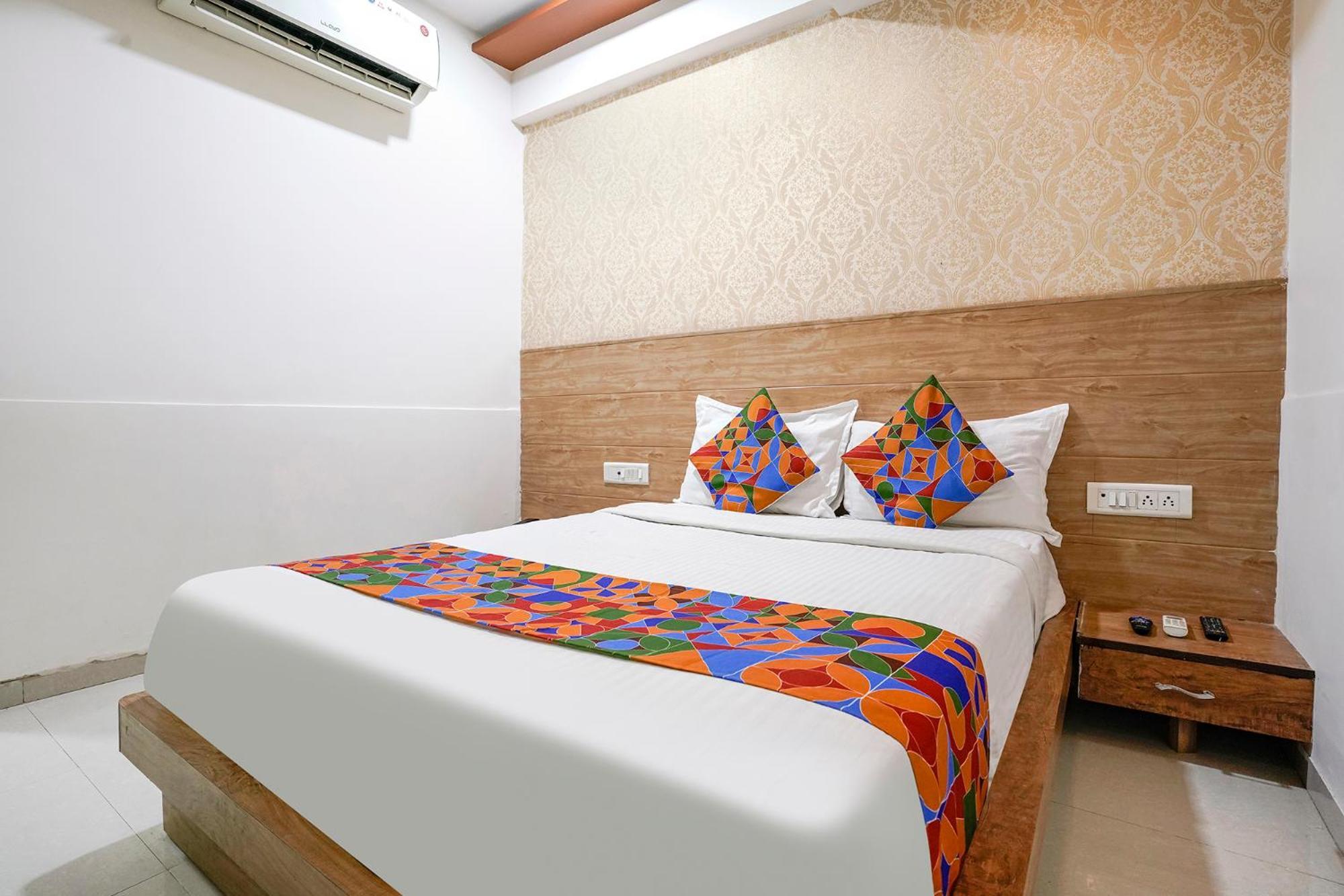 Fabhotel Galaxy I Ahmedabad Exterior photo